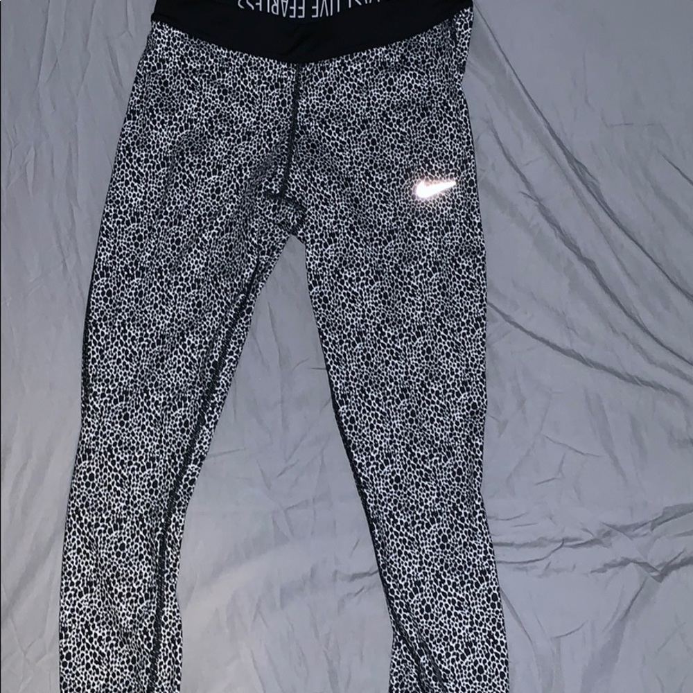 3/4 nike leggings
